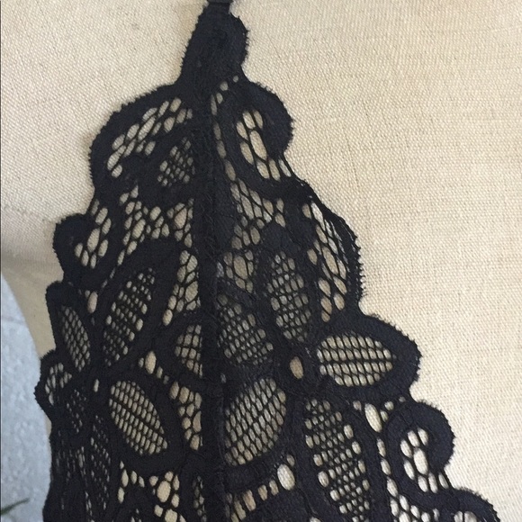 ❗️Three Left S, M ❗️NWT Black Lace Bralette - Picture 5 of 5